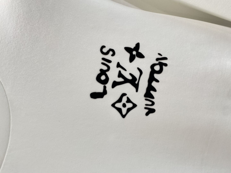 l0vis Vvtt0n t-shirt